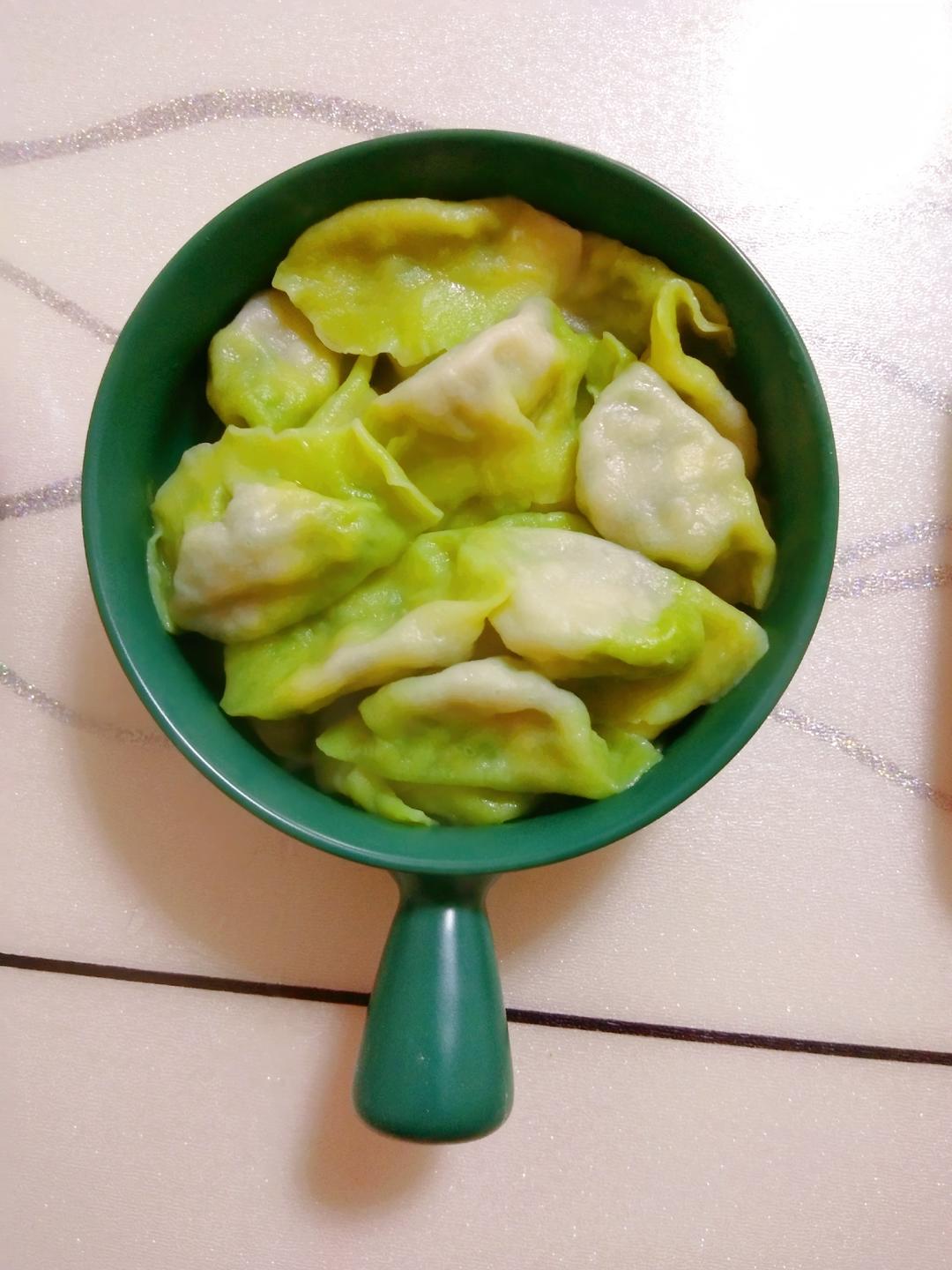 摆財酸菜猪肉水饺的做法