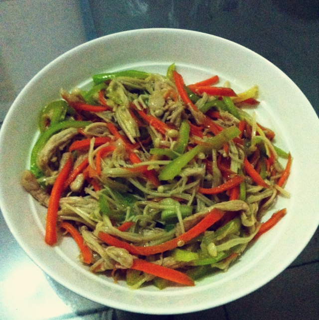 金针菇青椒肉丝