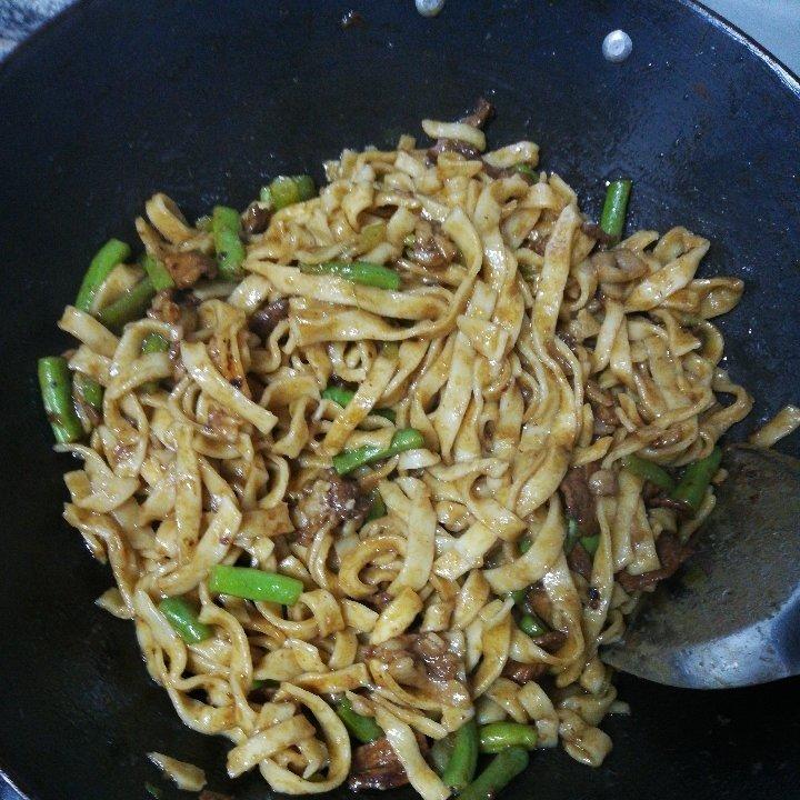 堂妈小厨——豆角番茄焖面