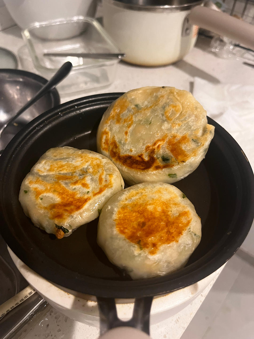 菠菜鸡蛋粉丝素馅饼