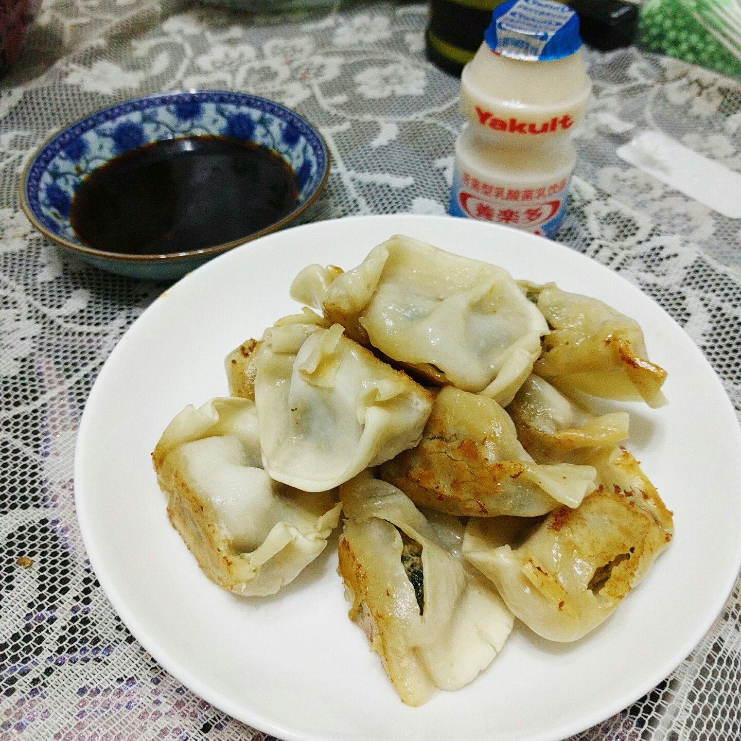 速冻水饺吃腻了吗~变锅贴吧(๑´ڡ`๑)
