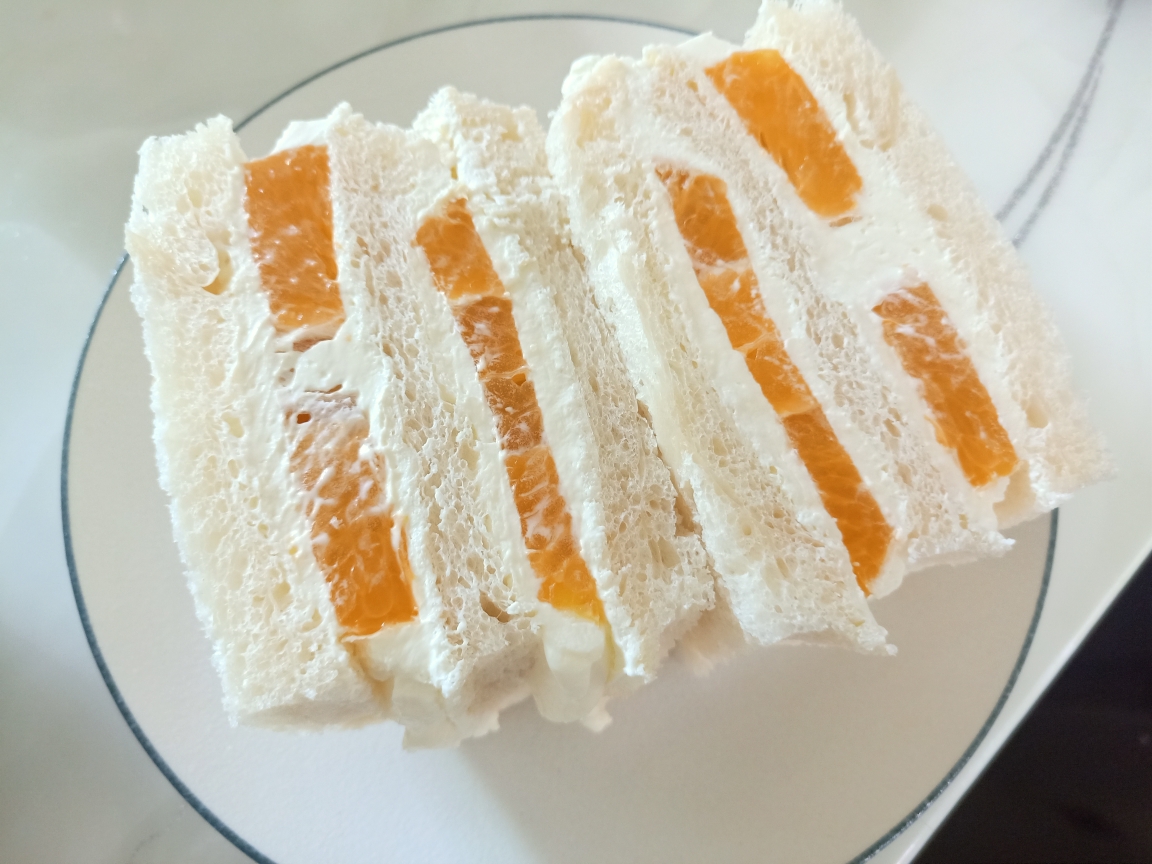 水果奶油三明治的做法 步骤1