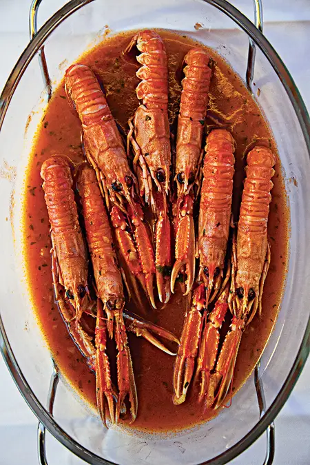 Skampi na Buzaru (Langoustines in Tomato, Garlic, and Wine Sauce)