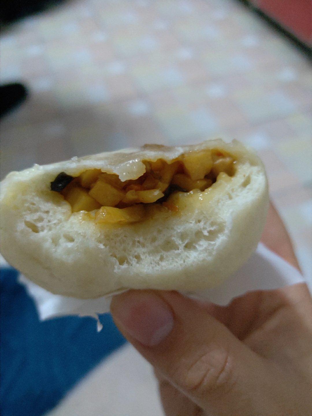 超好吃的笋丁酱肉包！