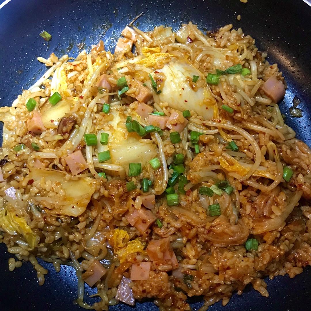 升级版辣白菜炒饭😭姜食堂同款🌟泡菜饭开出了p.o 斯密达