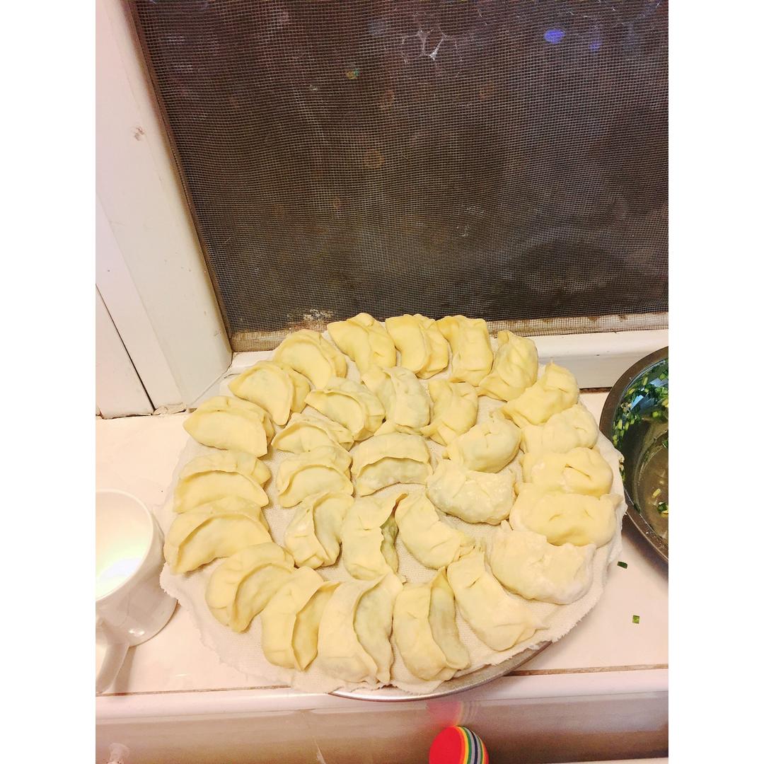 韭菜鸡蛋虾仁三鲜饺子