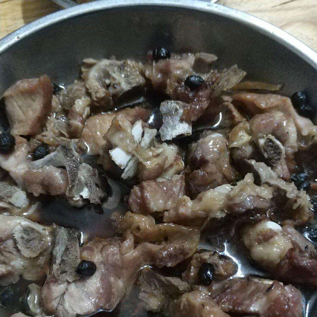 比糖醋排骨还好吃的蒸排骨（豉汁排骨电饭煲版，超级简单快手菜）
