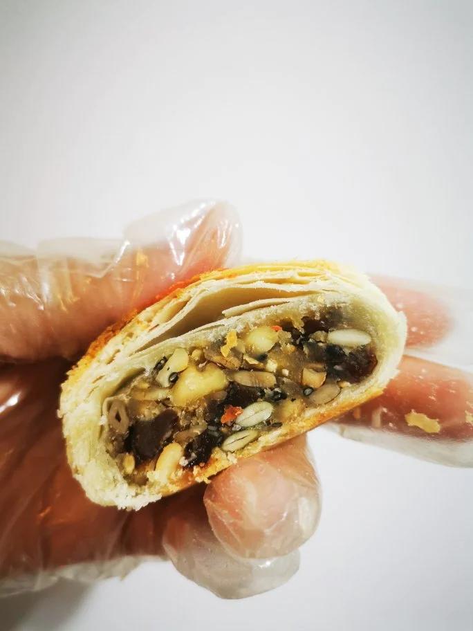 酥皮五仁月饼