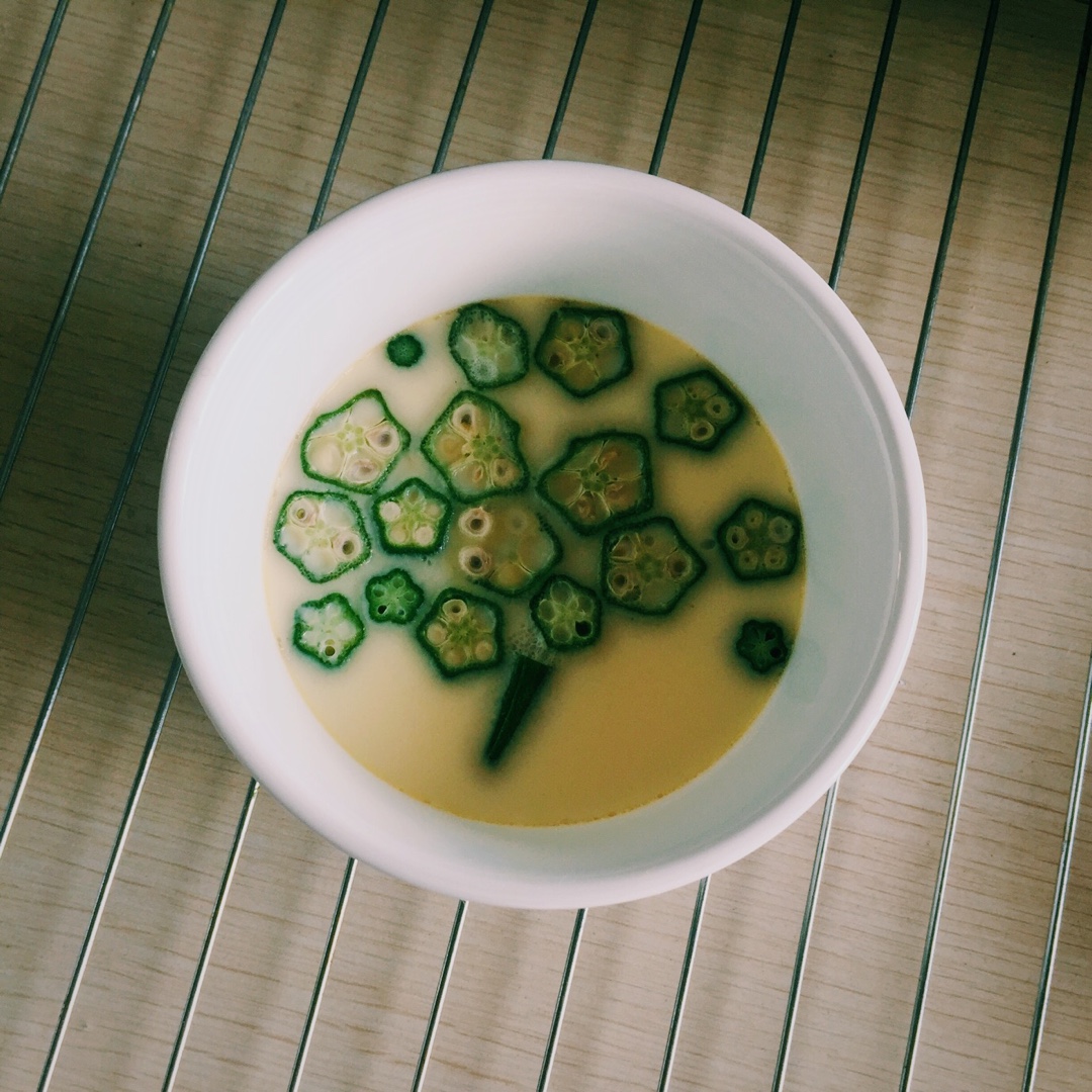 颜值控-做一朵开在碗里的花秋葵蒸水蛋