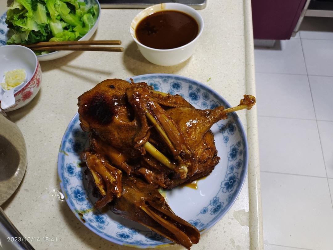 美味酸梅鸭