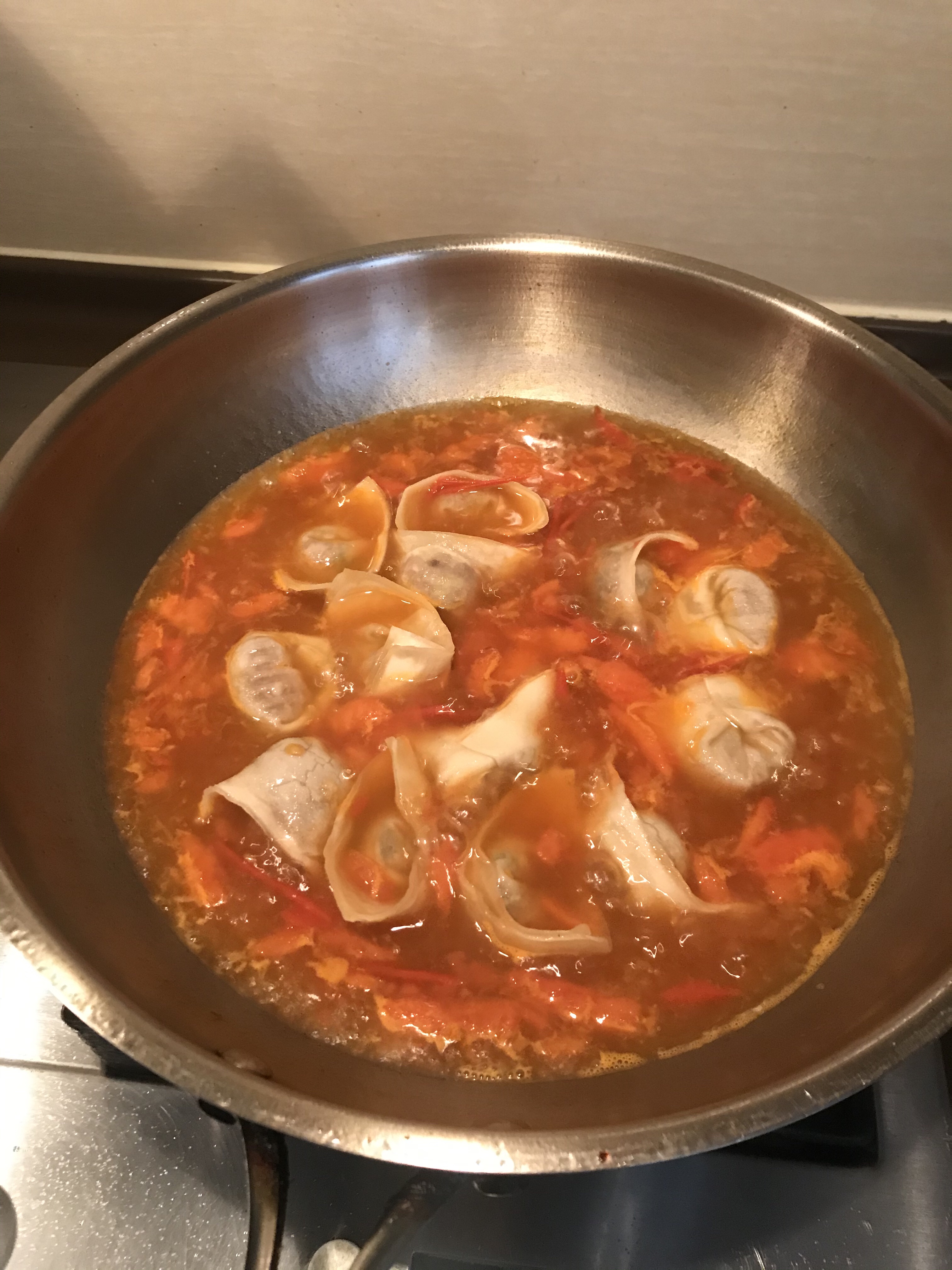 馄炖西红柿汤底，好喝又好吃😋的做法