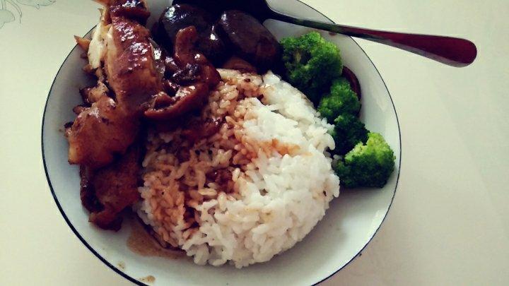 照烧鸡腿饭