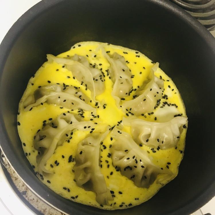抱蛋煎饺
