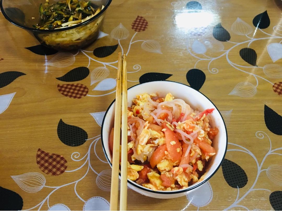 「十分钟快手减脂餐」西红柿鸡蛋炒魔芋丝