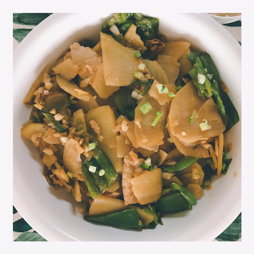 肉炒青椒土豆片