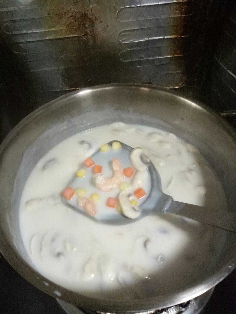 低脂奶油蘑菇汤🍄[不用黄油和奶油超简单]