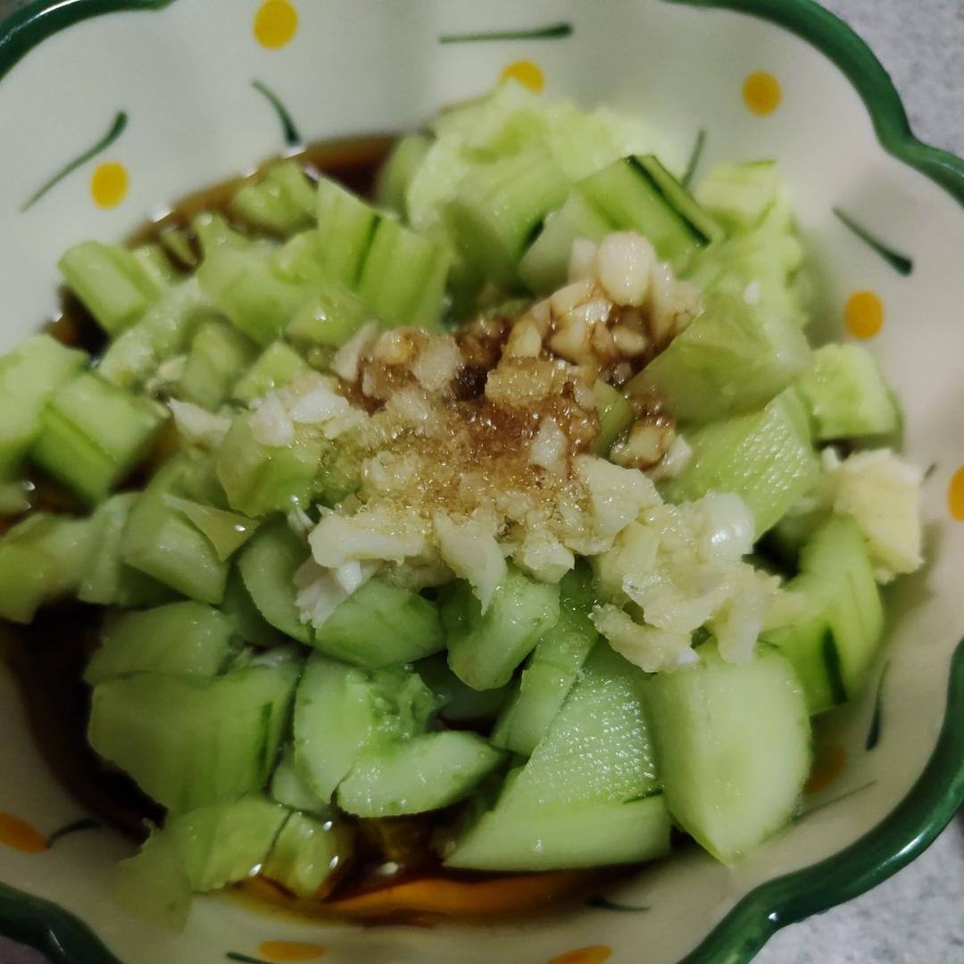 凉拌黄瓜