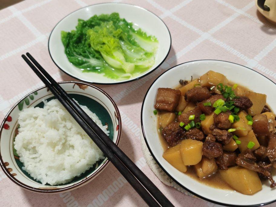 红烧肉炖土豆（丝毫不腻）