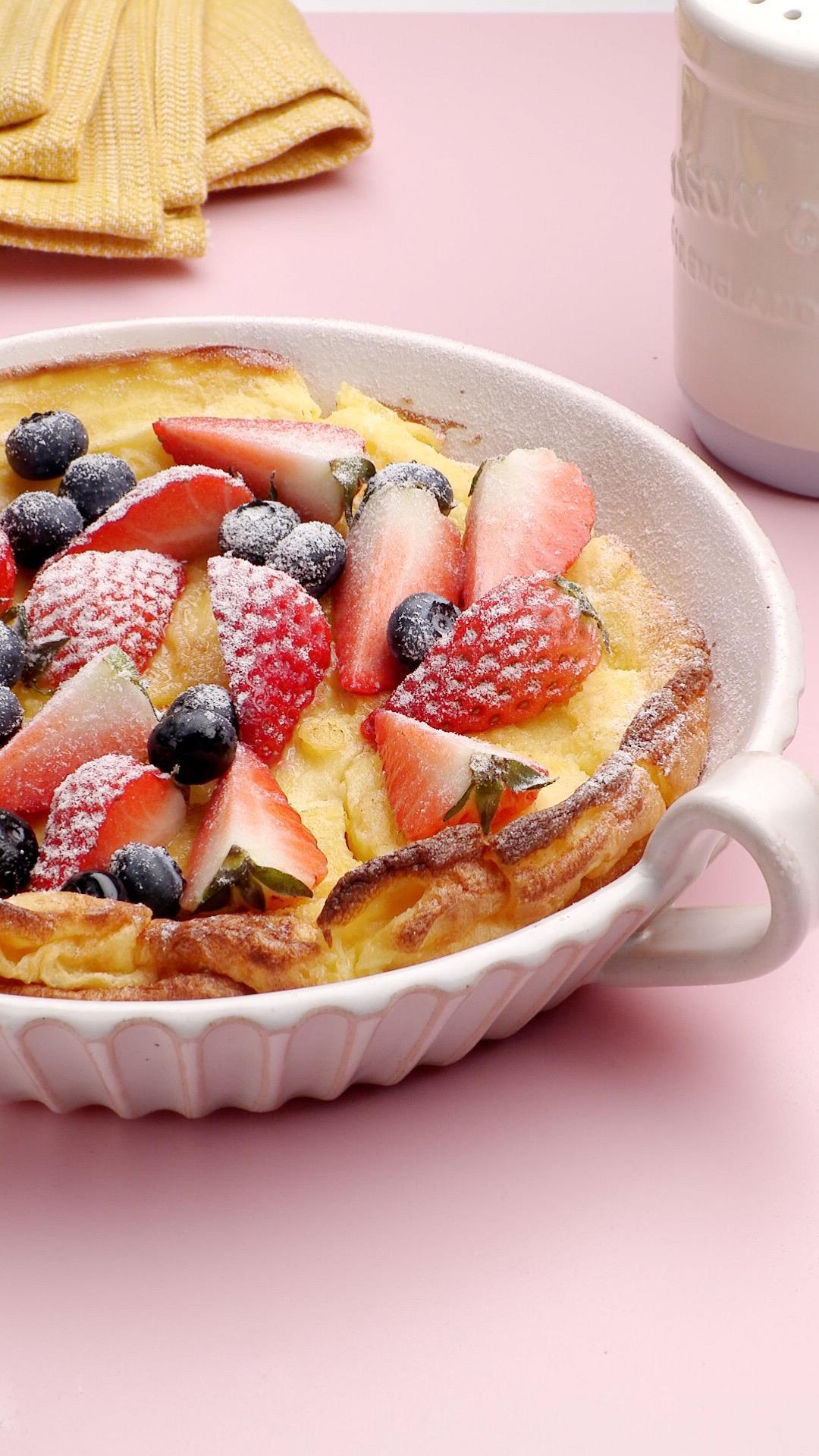 水果荷兰松饼的做法