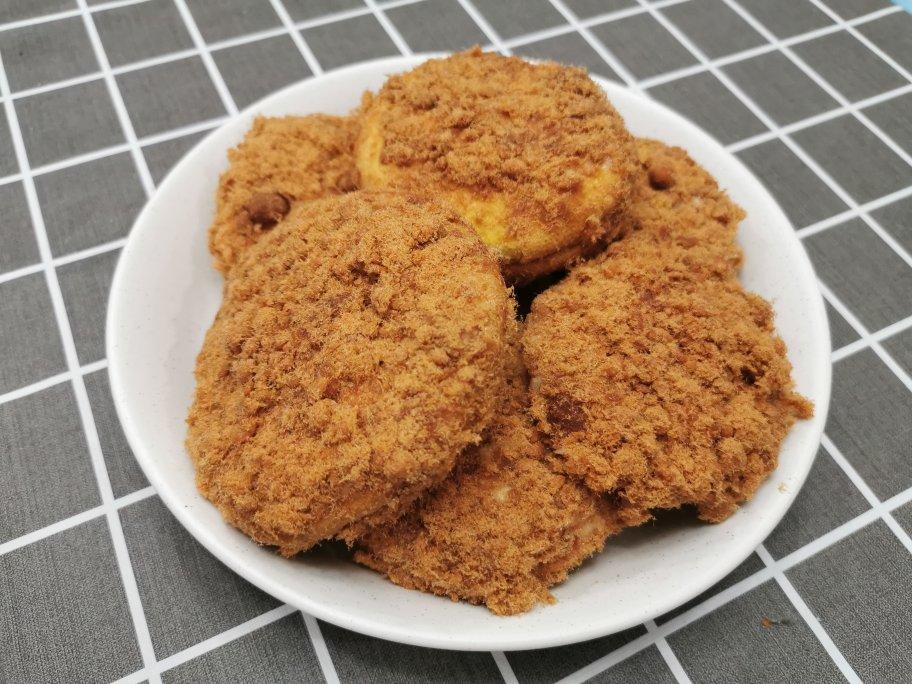 咸香松软的肉松小贝