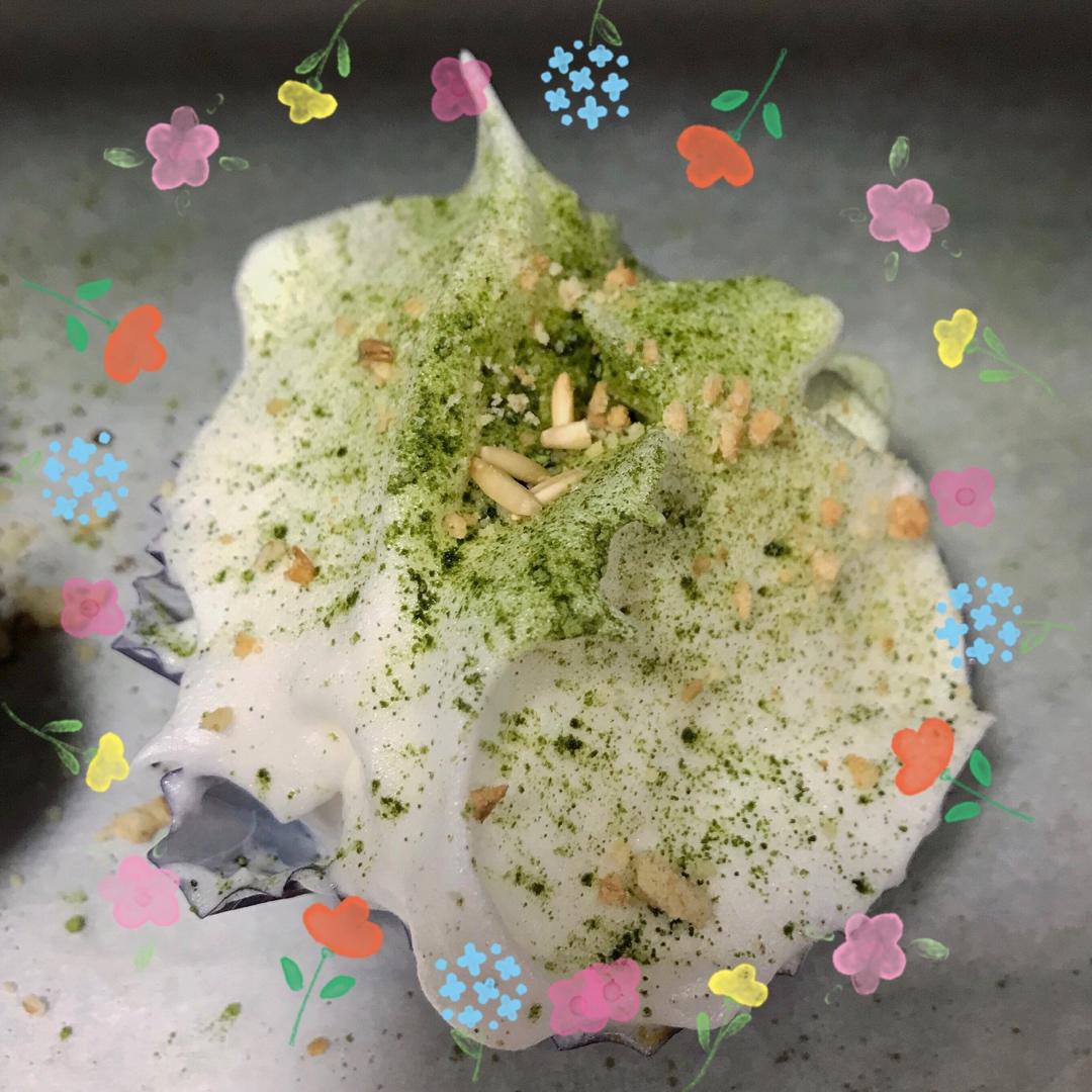 蛋白梳芙厘蛋糕