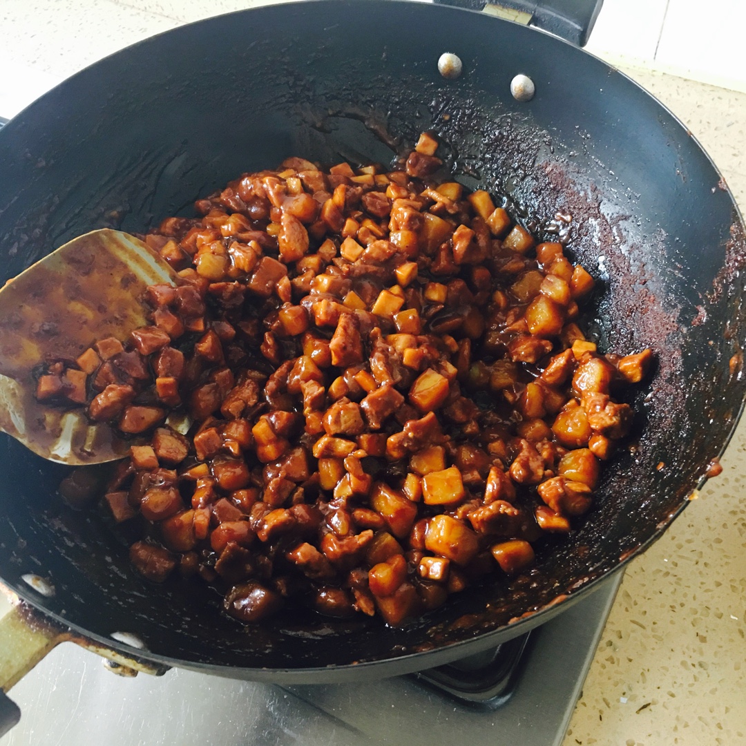 八宝辣酱(八宝辣酱图片)