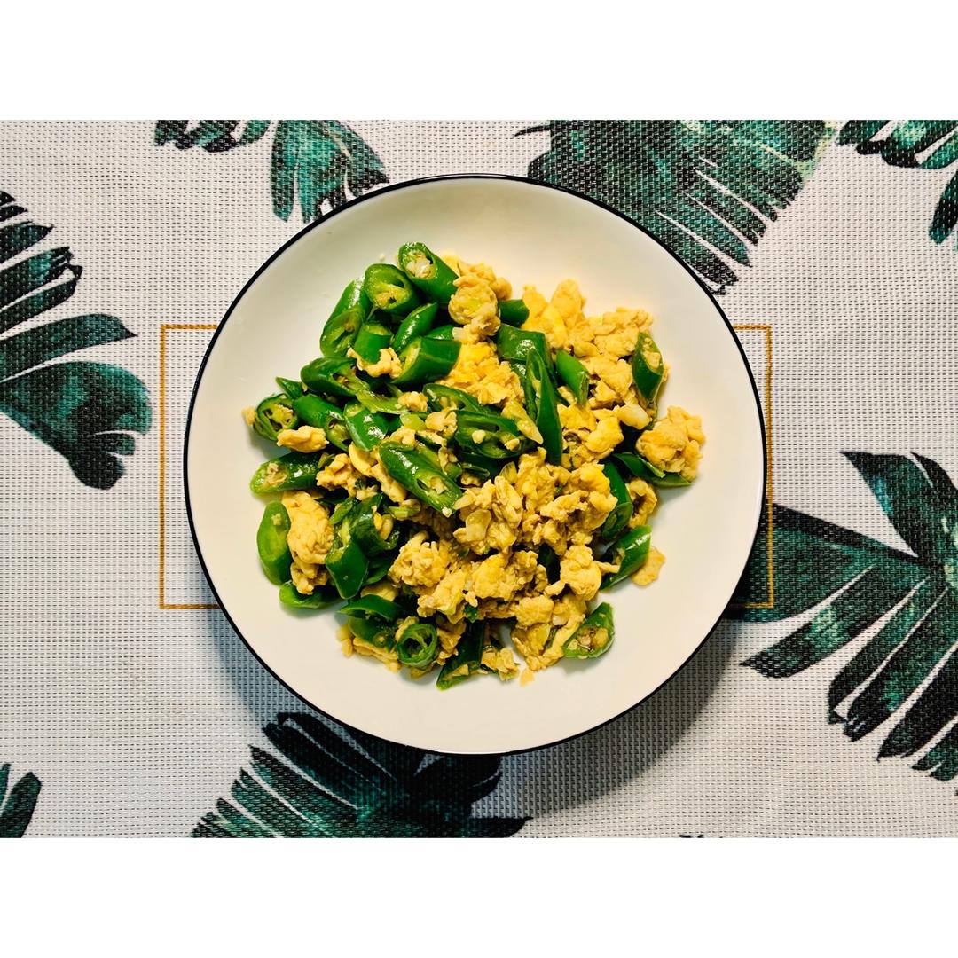 下饭夹馍都好吃的线椒炒鸡蛋