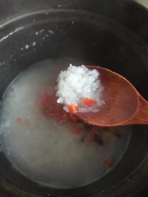 养胃巴沙鱼柳粥的做法 步骤8