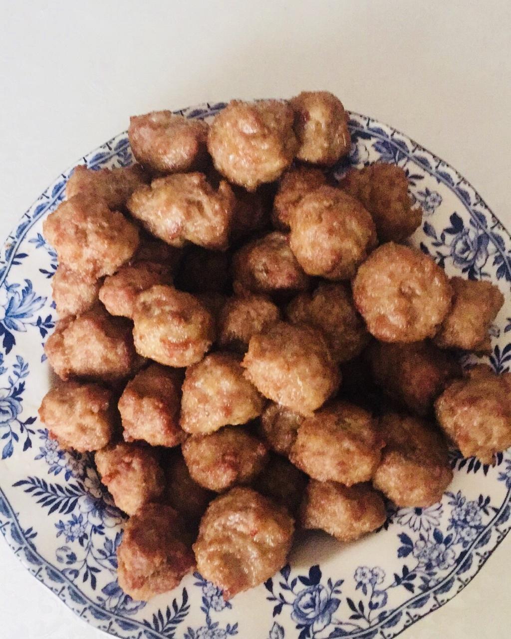 胖胖小厨房做的酥炸肉丸子