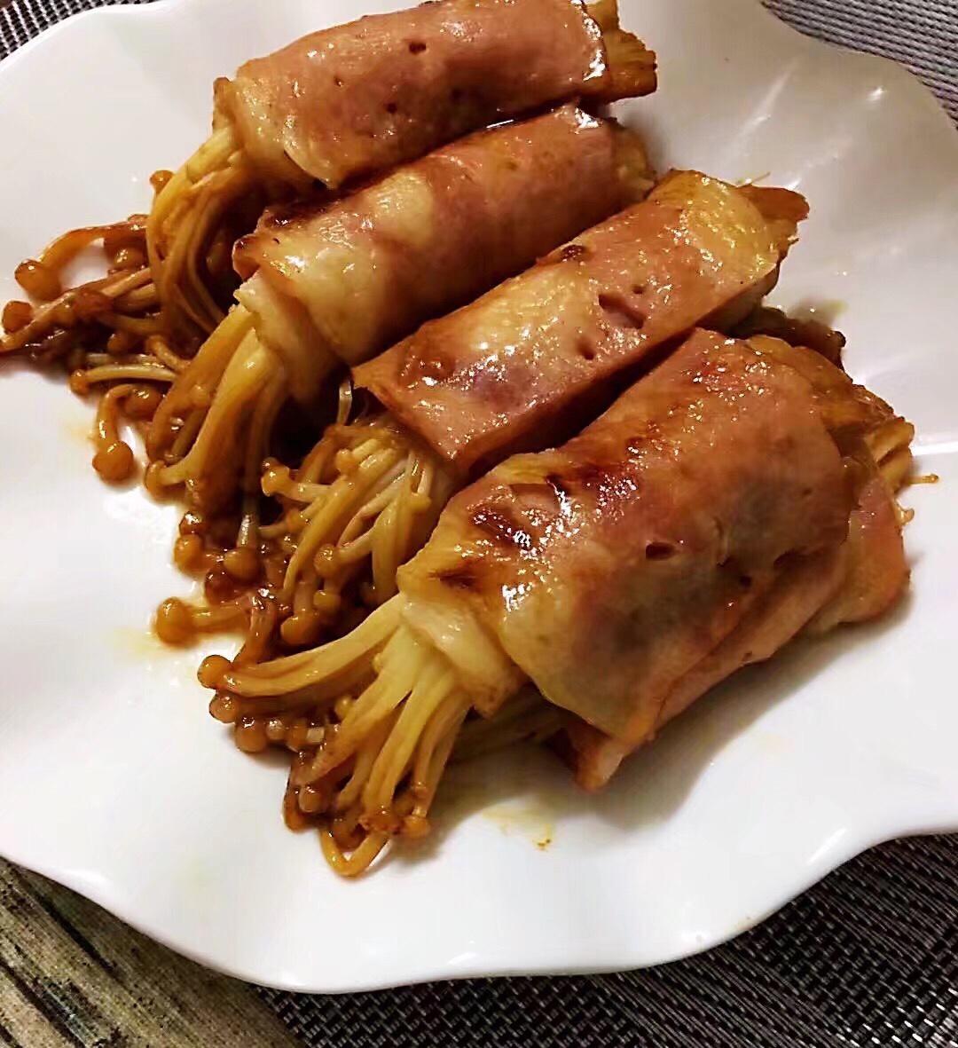 香煎培根金针菇卷