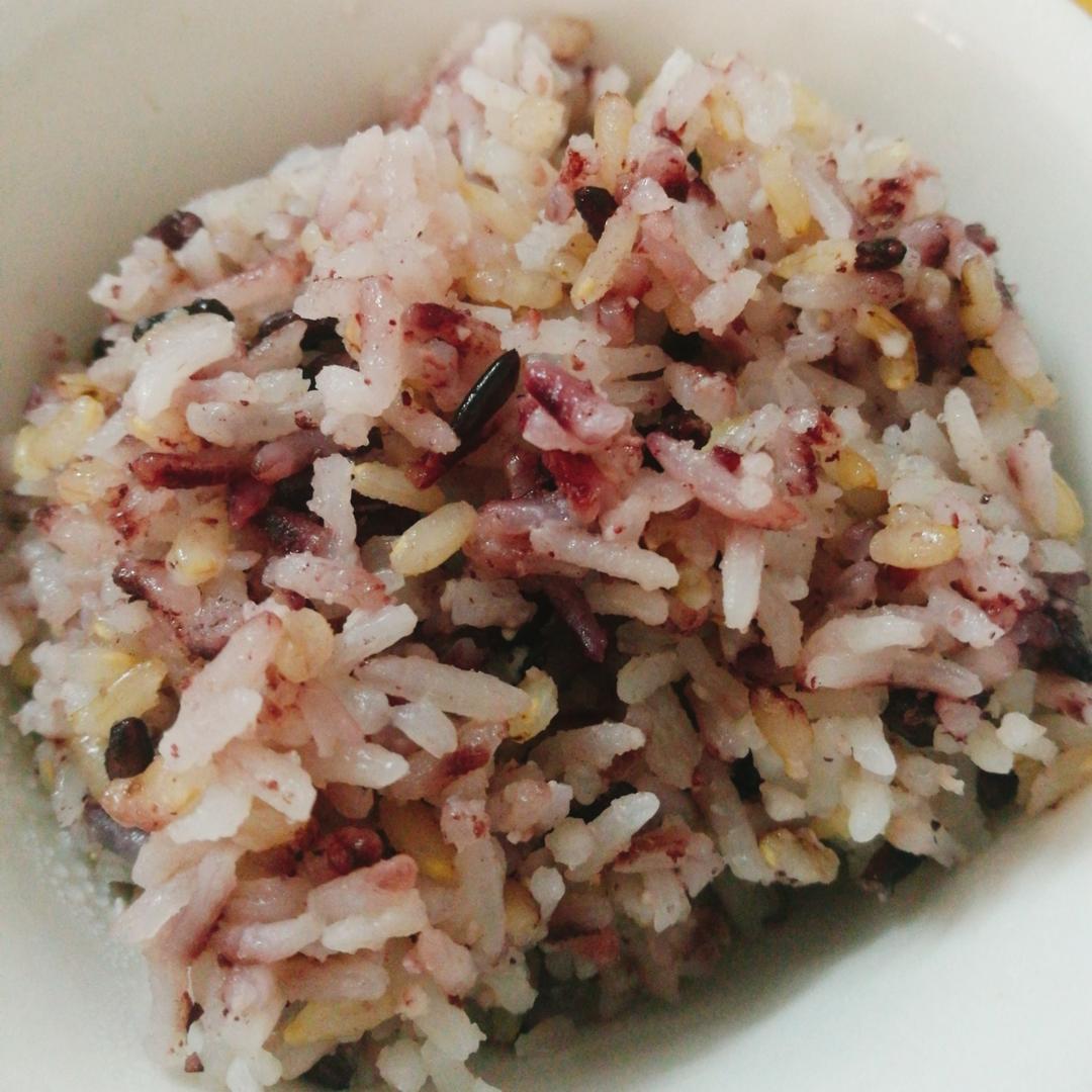 椰浆糙米黑米饭