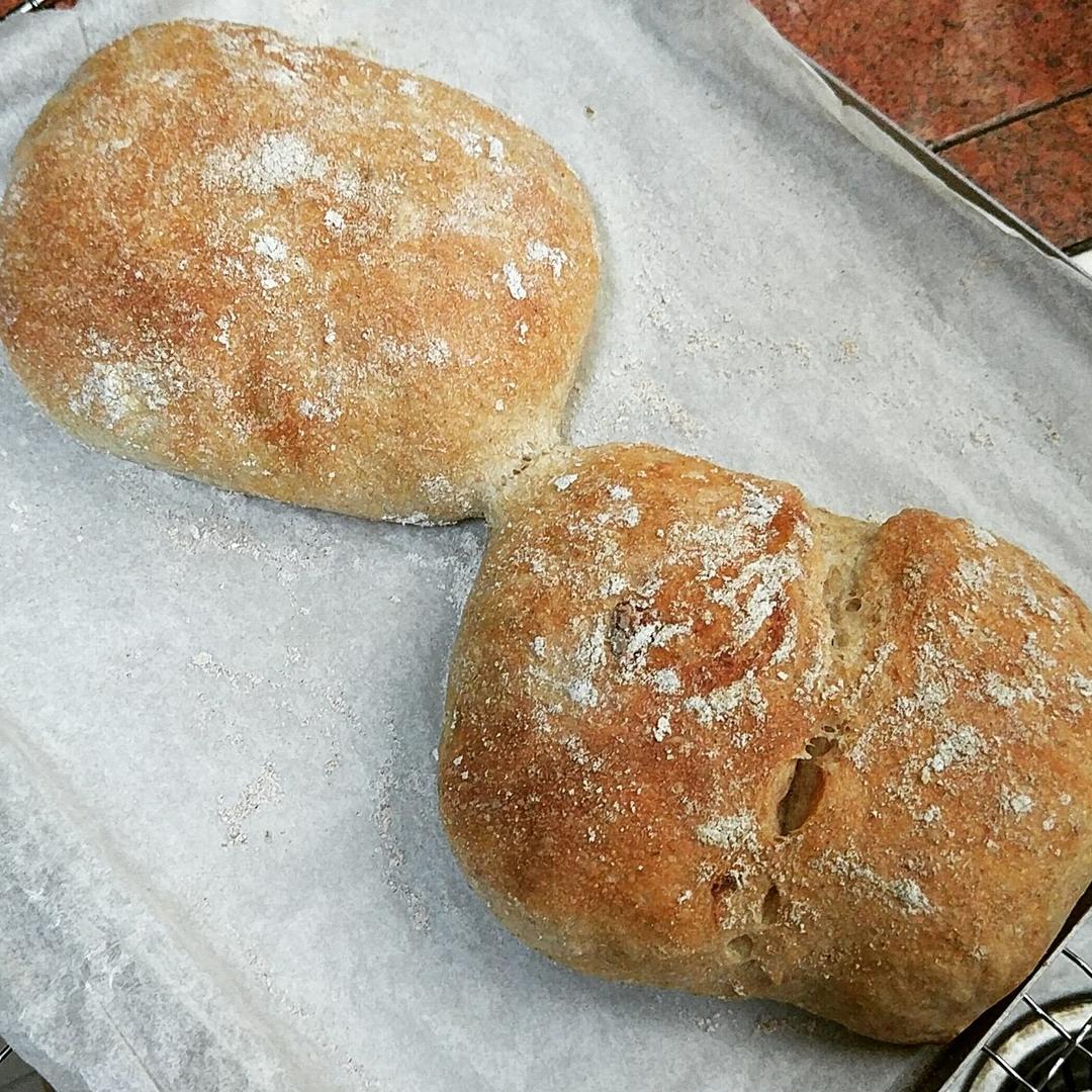 免揉意大利拖鞋面包ciabatta（吐血整理史上最全藤田千秋免揉欧包制作心得）