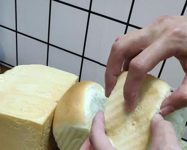 纯奶手撕吐司的做法 步骤1
