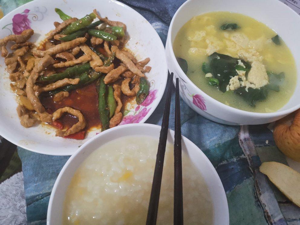 菠菜鸡蛋汤