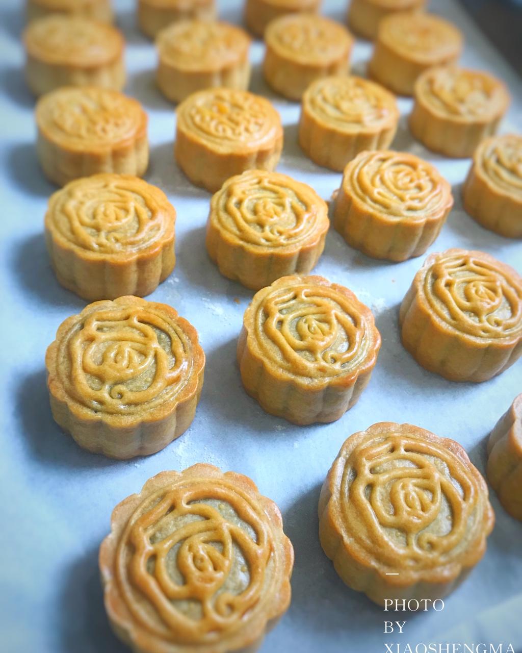 广式月饼——蛋黄莲蓉月饼