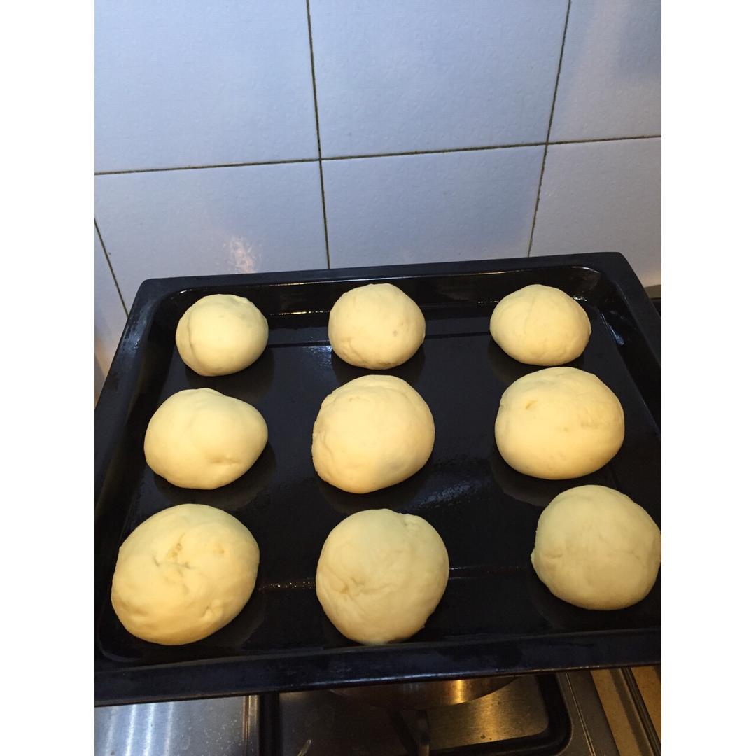 超软牛奶小餐包