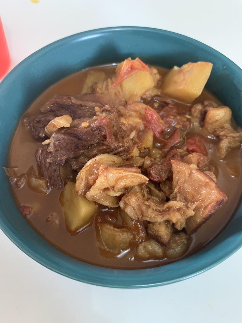 番茄土豆炖牛腩