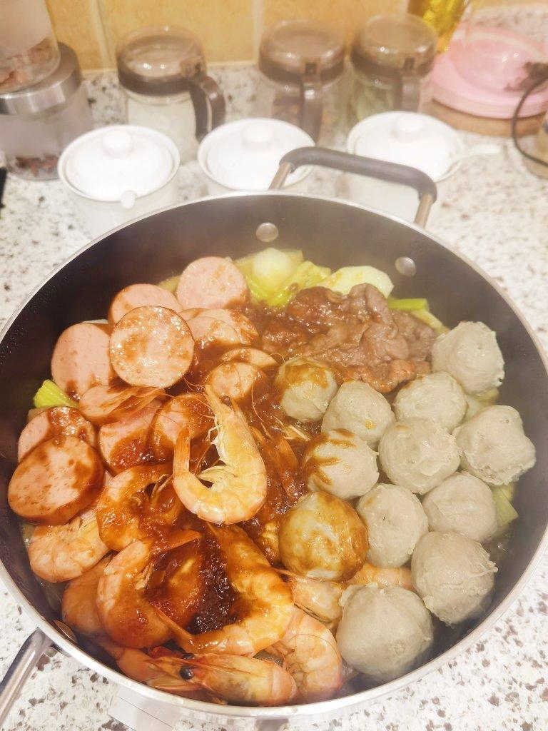 鸡翅大虾三汁焖锅