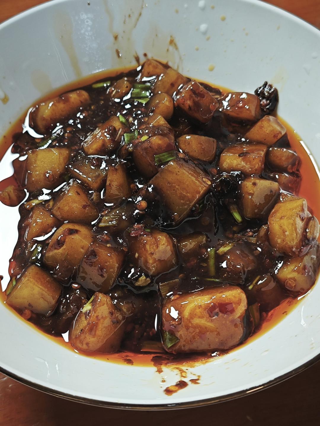 🔥巨下饭，软糯入味！比肉还好吃的红烧土豆