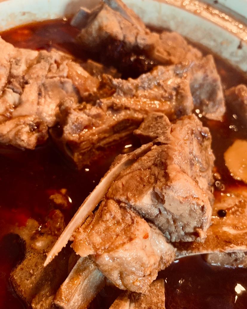 有滋有味香到吮指的酱骨架