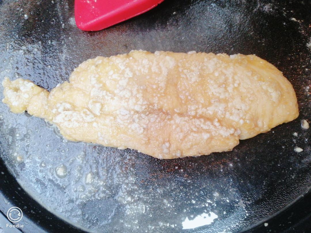 炸鸡排香煎鸡胸肉