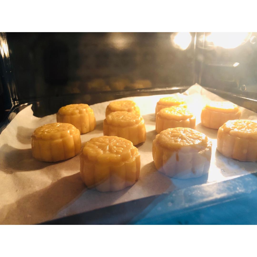 超详细图解版--流心奶黄月饼