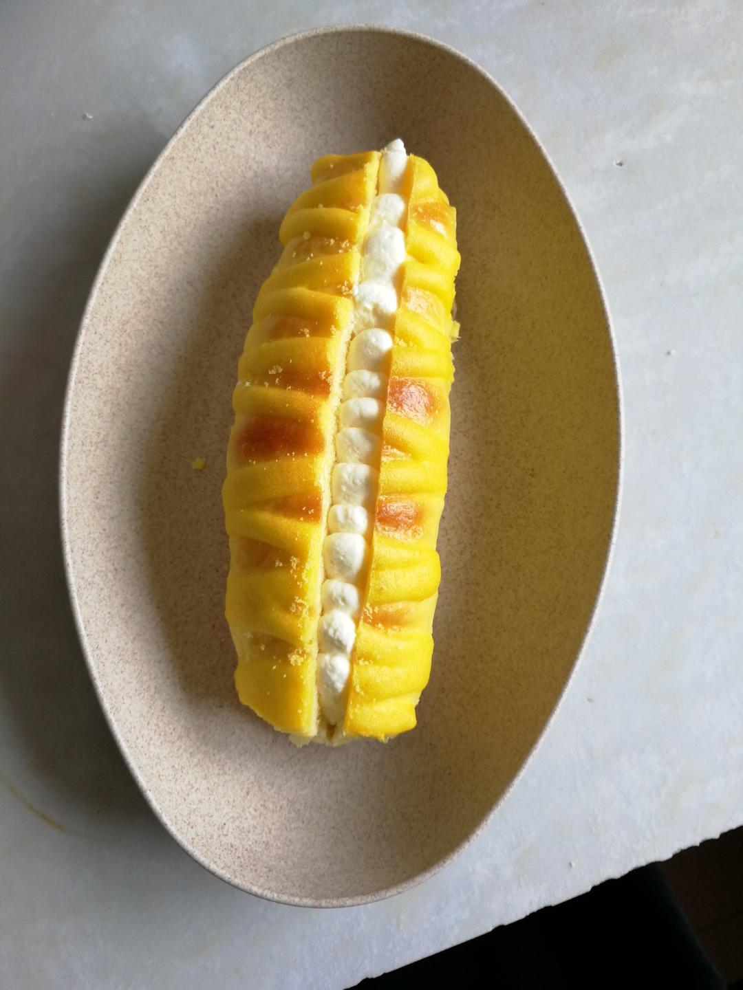 面包房里最受欢迎的毛毛虫面包