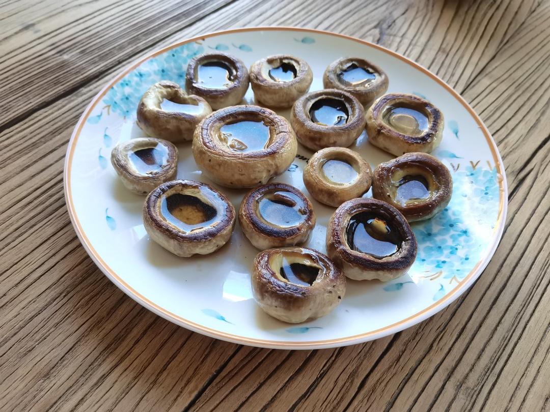 香煎口蘑  鲜的扭起来