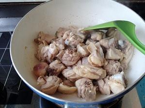 红枣焖栗子鸡的做法 步骤4