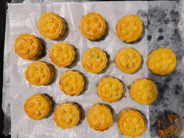 广式月饼——蛋黄莲蓉月饼