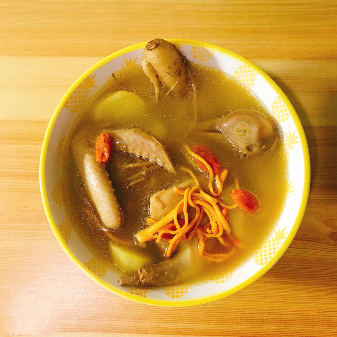 人参鸽子汤