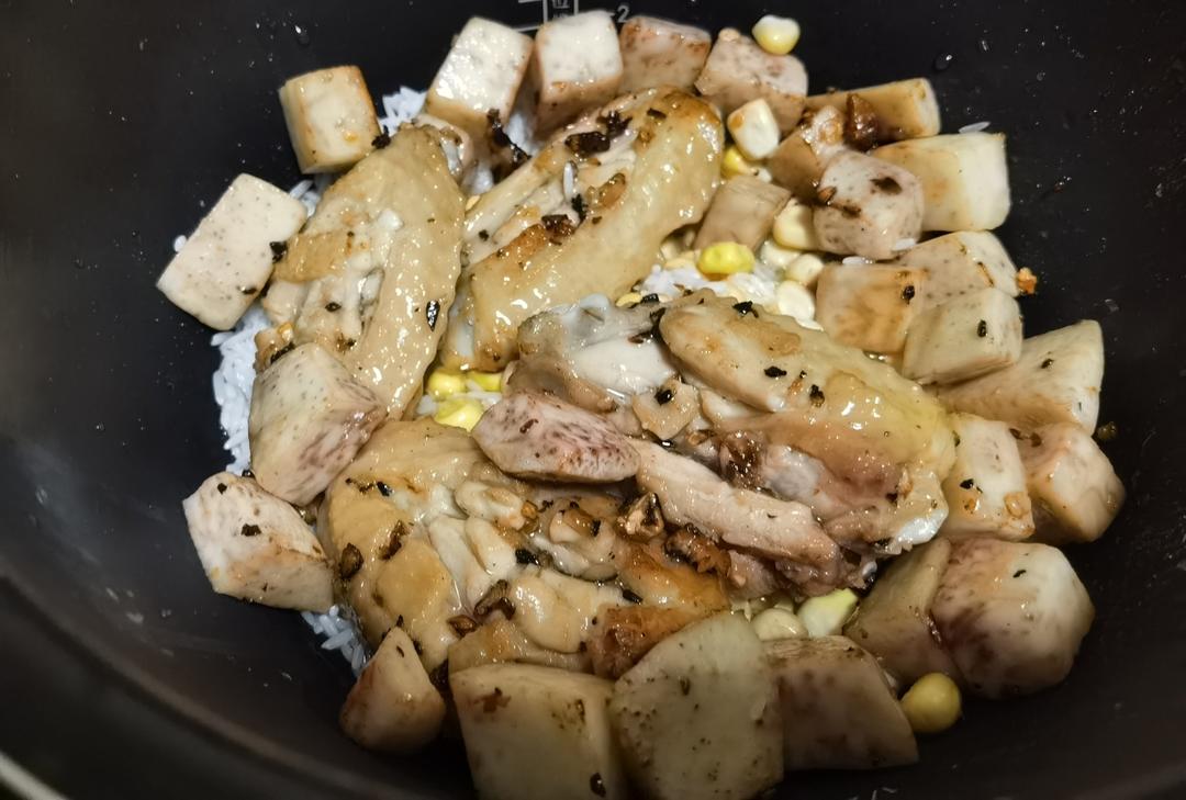 焖饭冠军就是我❗️电饭煲鸡翅焖饭来啦