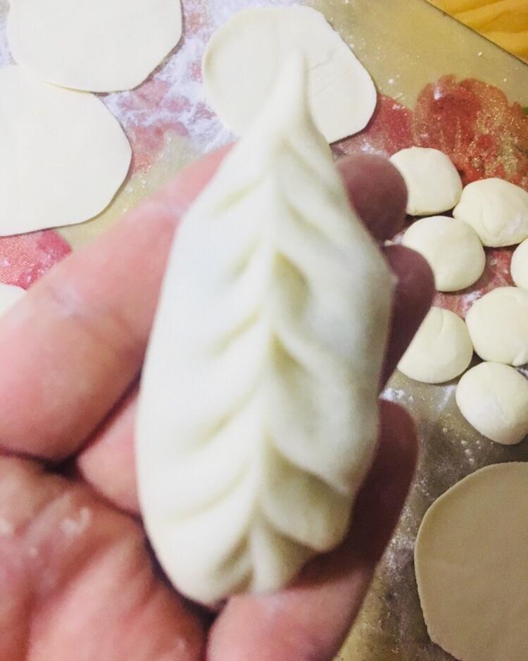 西葫芦鸡蛋馅儿饺子(内有柳叶饺子手法视频)