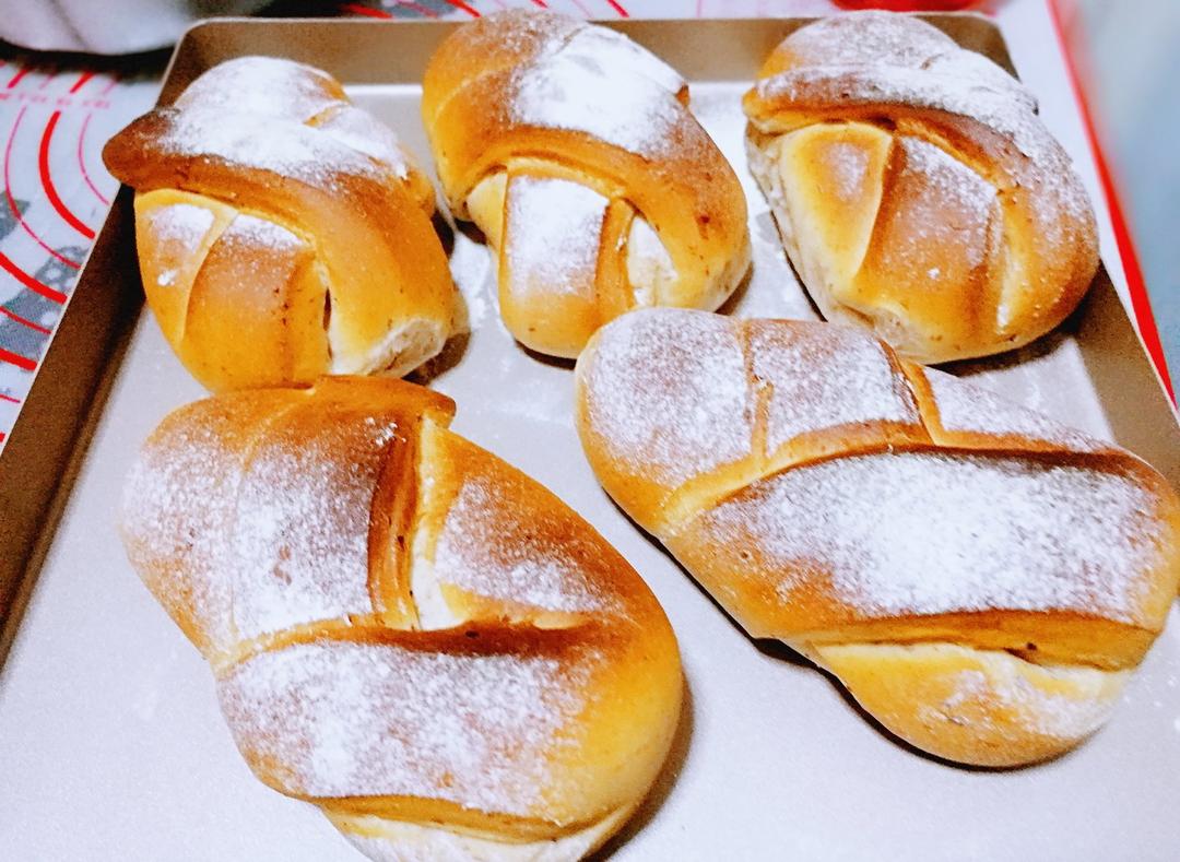 全麦牛奶蜜豆软欧